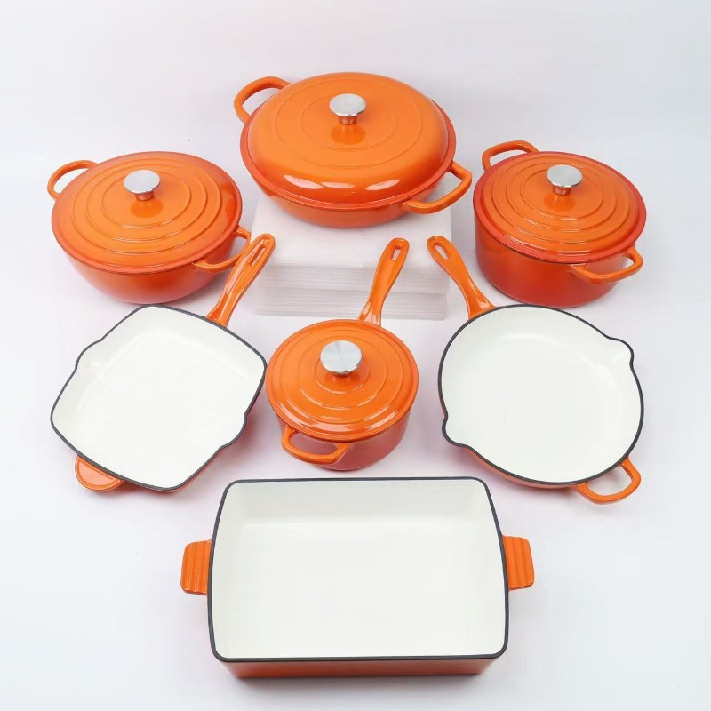 Enamel pot, cast iron pot, pot - Cast Iron Corn のレビューと価格